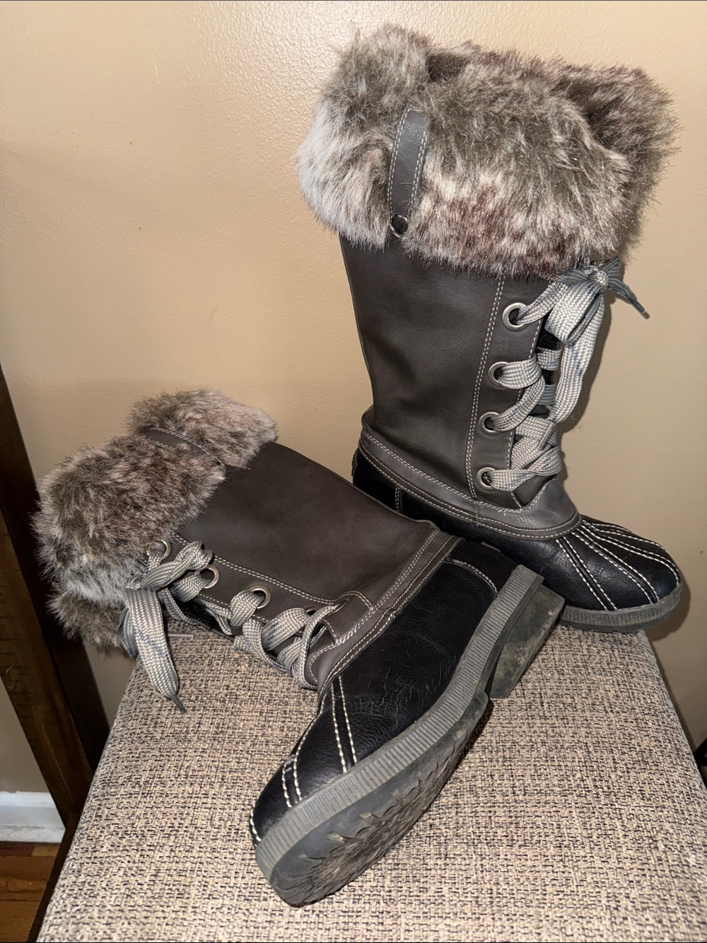 London Fog Women's Faux Fur Trim Winter Boots - brown